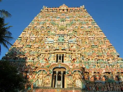  De Vishnu-tempel van Tirumalai! Een monumentale expressie van devotionele sculptuur en verfijnde architectuur